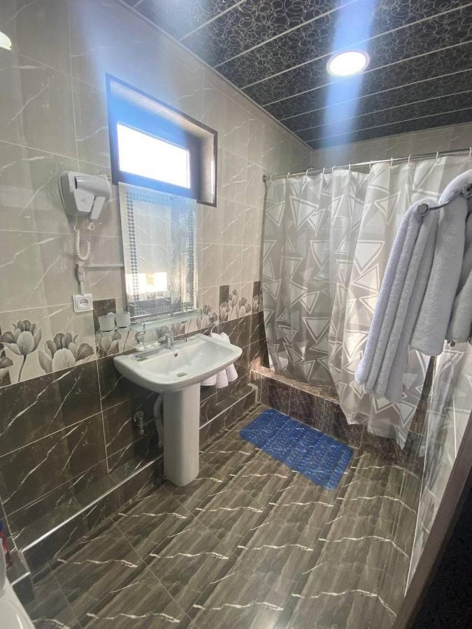 Vostok Hotel Buchara Exteriör bild