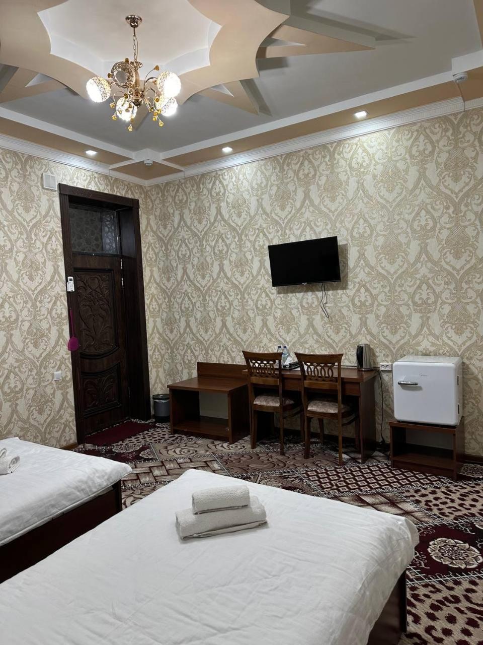 Vostok Hotel Buchara Exteriör bild