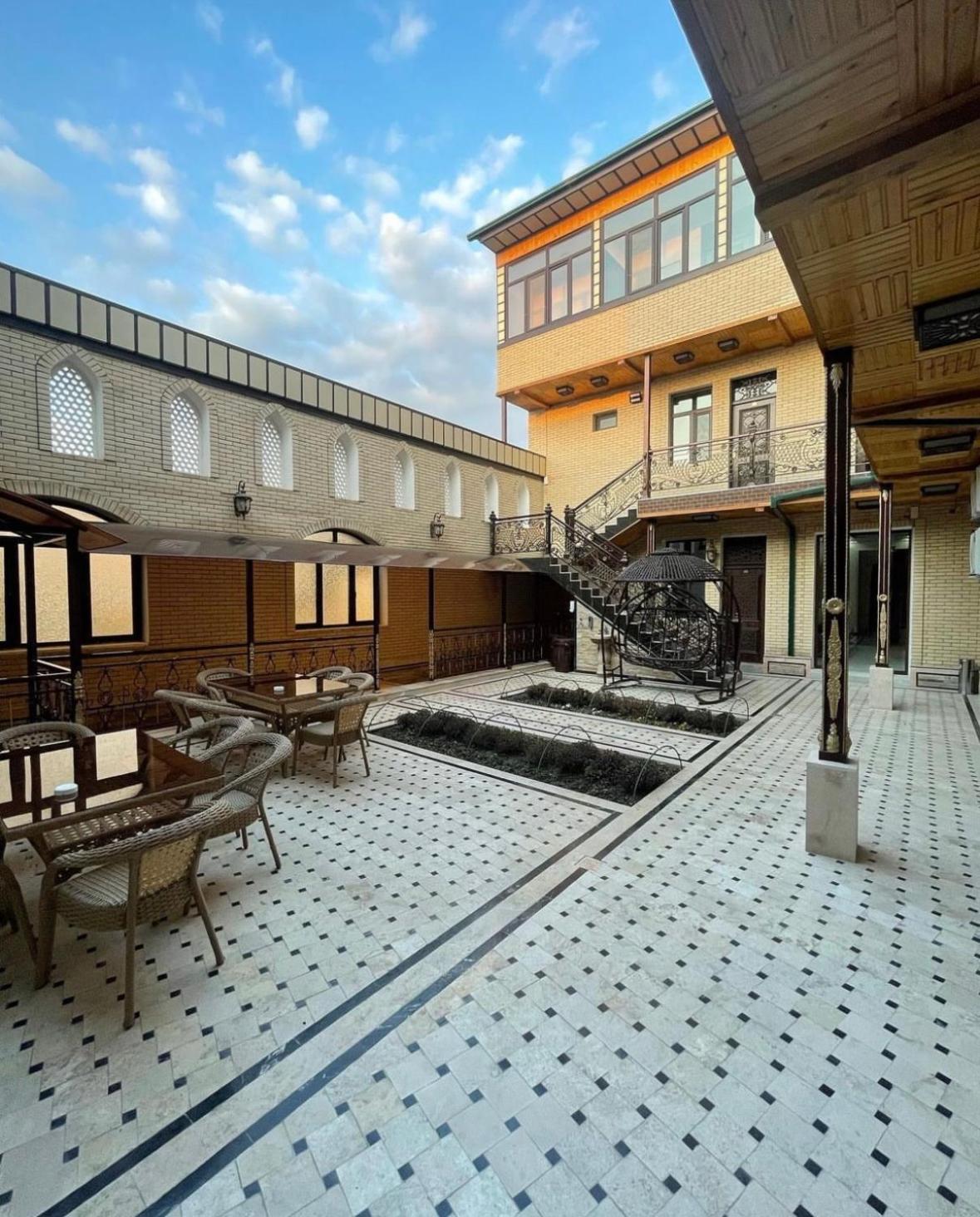 Vostok Hotel Buchara Exteriör bild