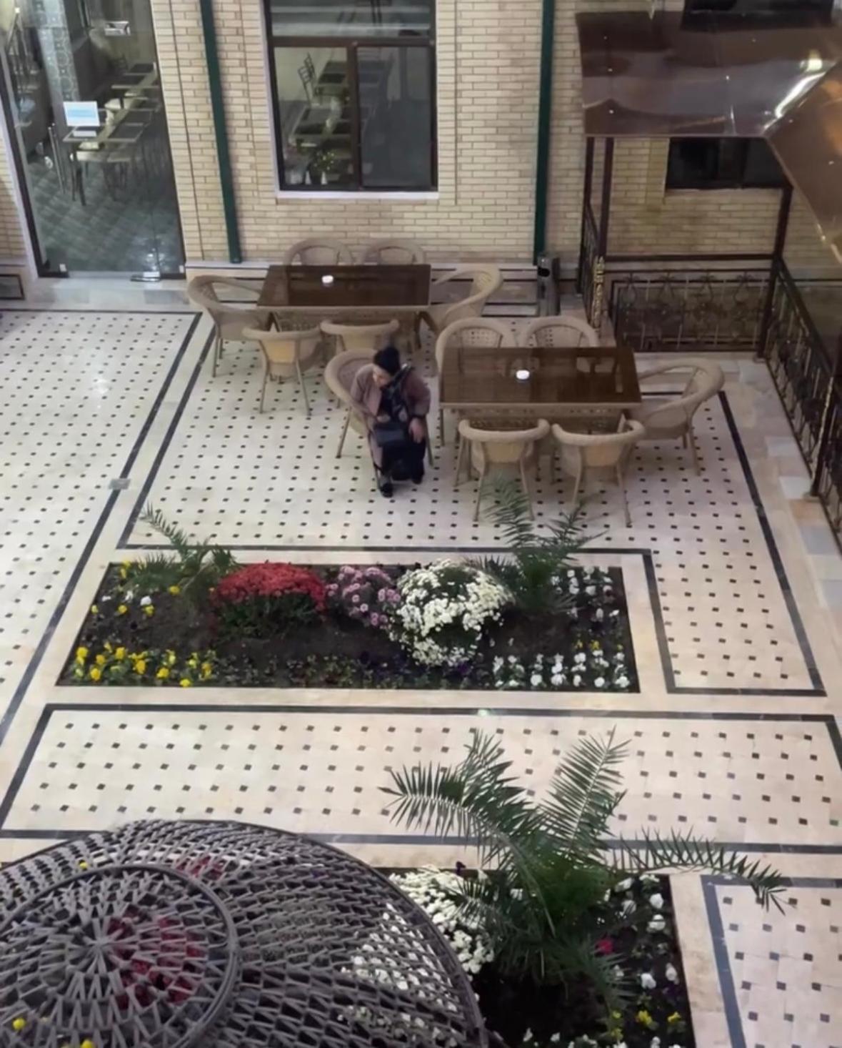 Vostok Hotel Buchara Exteriör bild